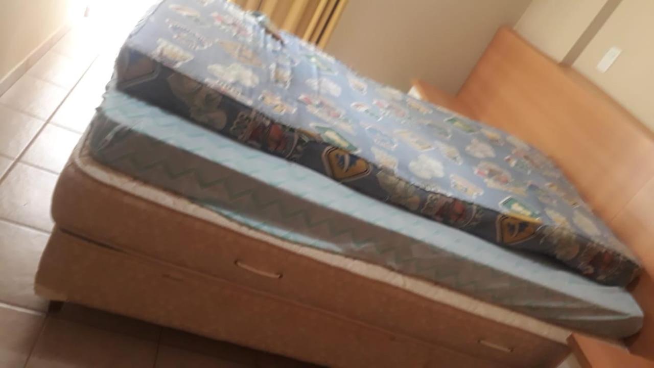 Apartamentos Com Piscinas Em Caldas Novas Quarto foto
