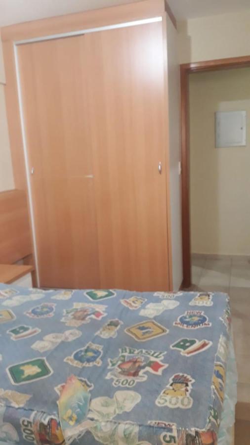 Apartamentos Com Piscinas Em Caldas Novas Quarto foto